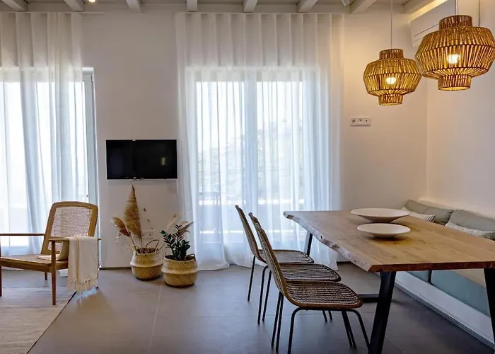 Erato In Triantaros Tinos *