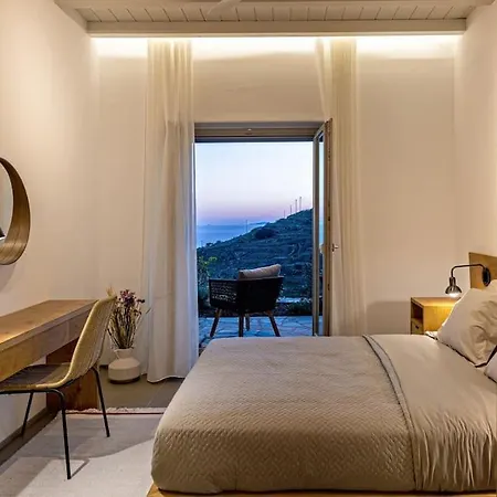 Erato In Triantaros Tinos *