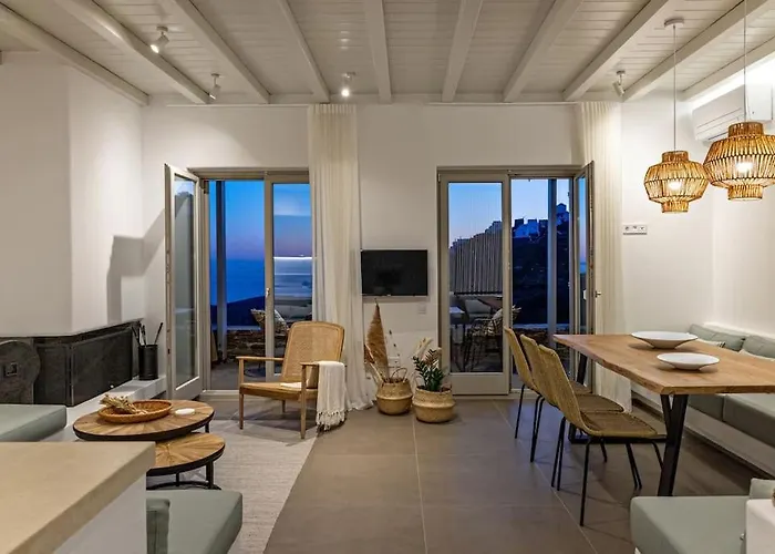 Erato In Triantaros Tinos