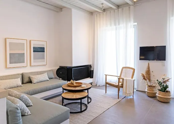 Erato In Triantaros Tinos *