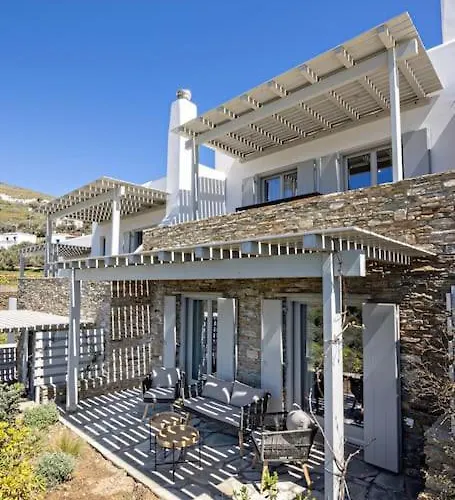 Erato In Triantaros Tinos Villa