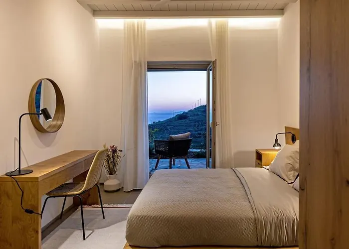 Erato In Triantaros Tinos *