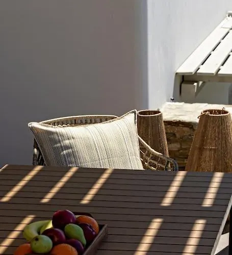 Vila Erato In Triantaros Tinos *